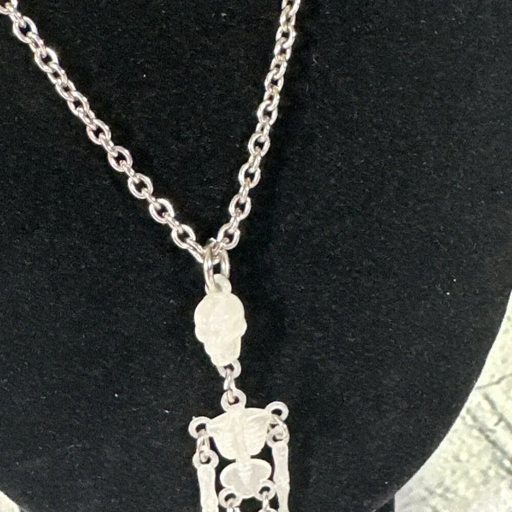 Skeleton Necklace Moveable Limb Steampunk Punk Skull Glow In The Dark Necklace - Picture 9 of 13